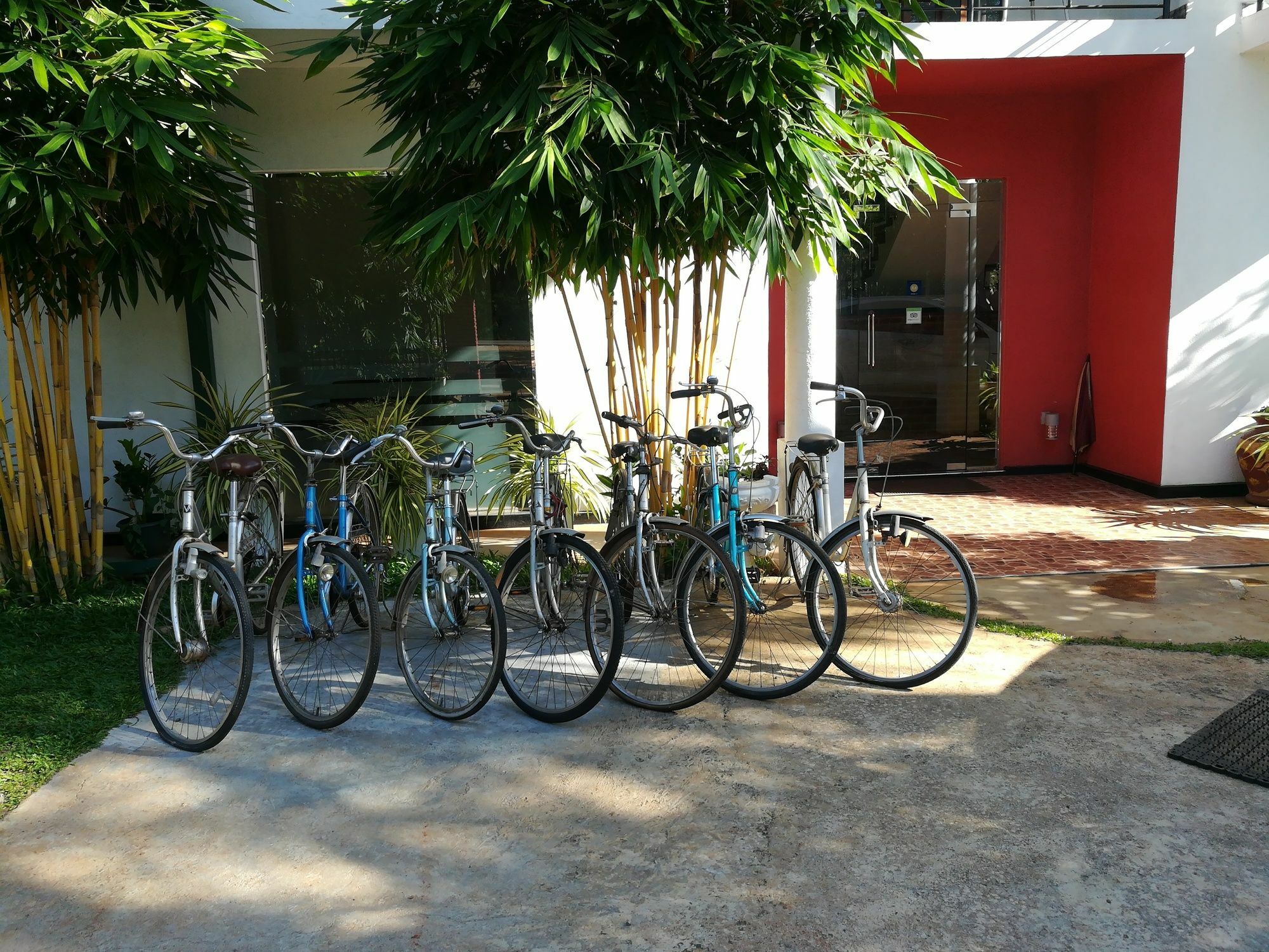 Hotel Moonstone Anuradhapura Exterior foto